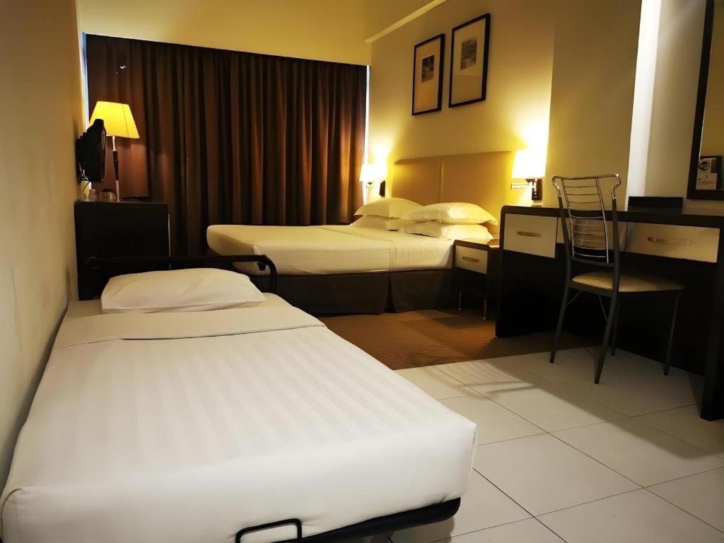 Ritz Garden Hotel Ипох Екстериор снимка