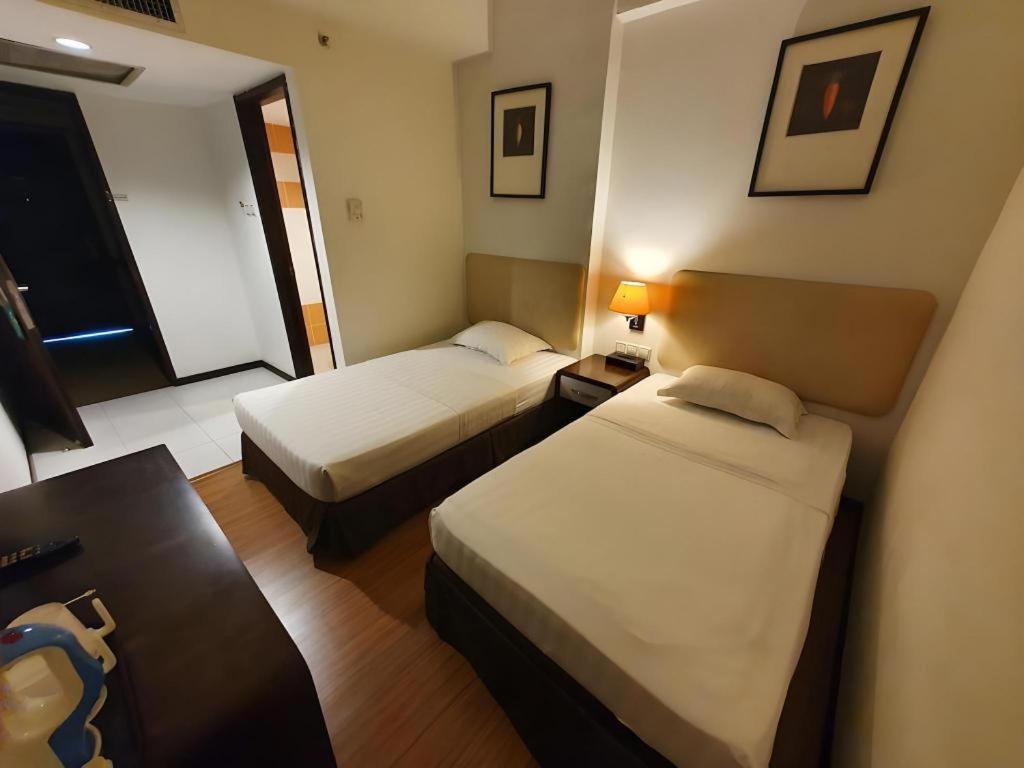 Ritz Garden Hotel Ипох Екстериор снимка
