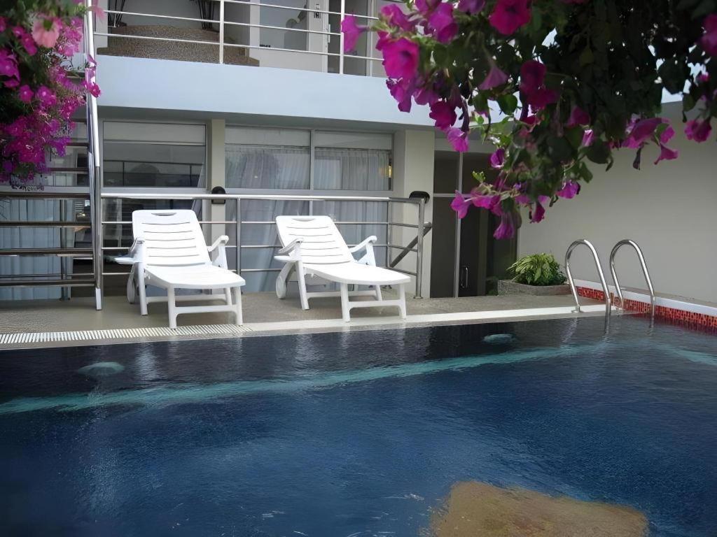 Ritz Garden Hotel Ипох Екстериор снимка