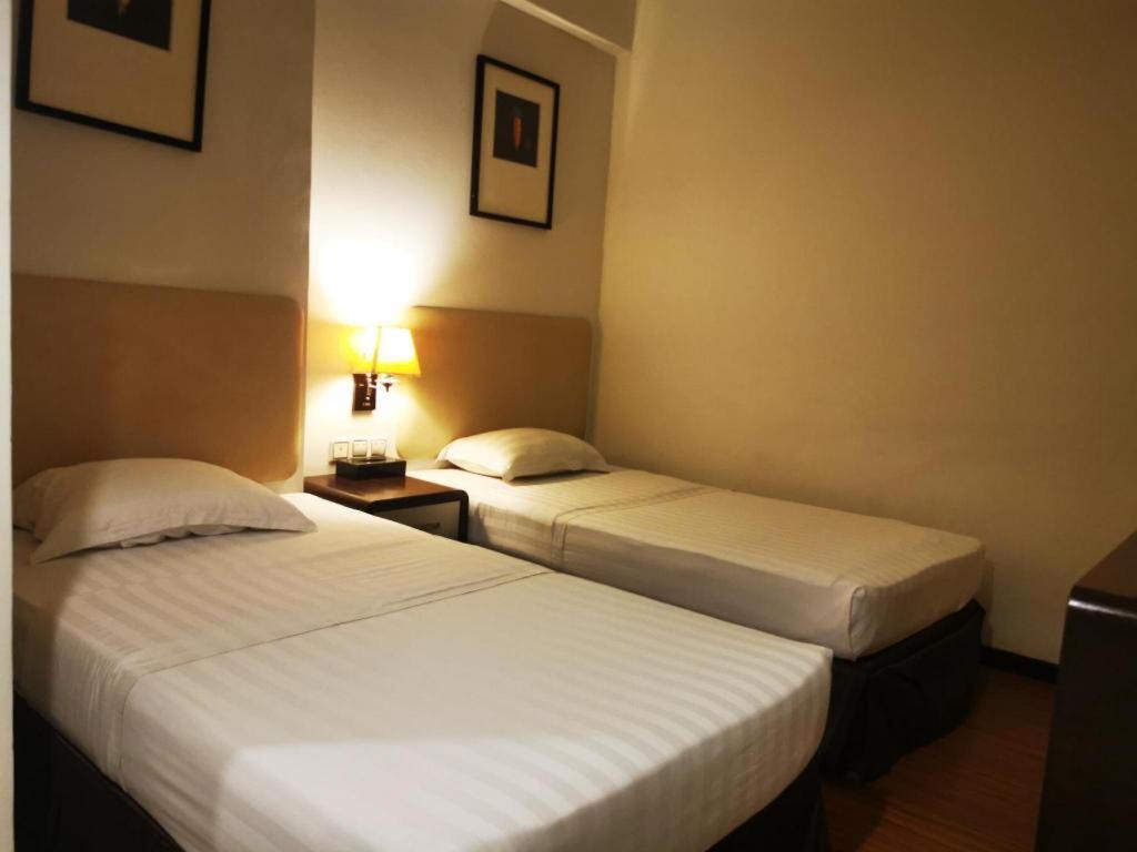 Ritz Garden Hotel Ипох Екстериор снимка