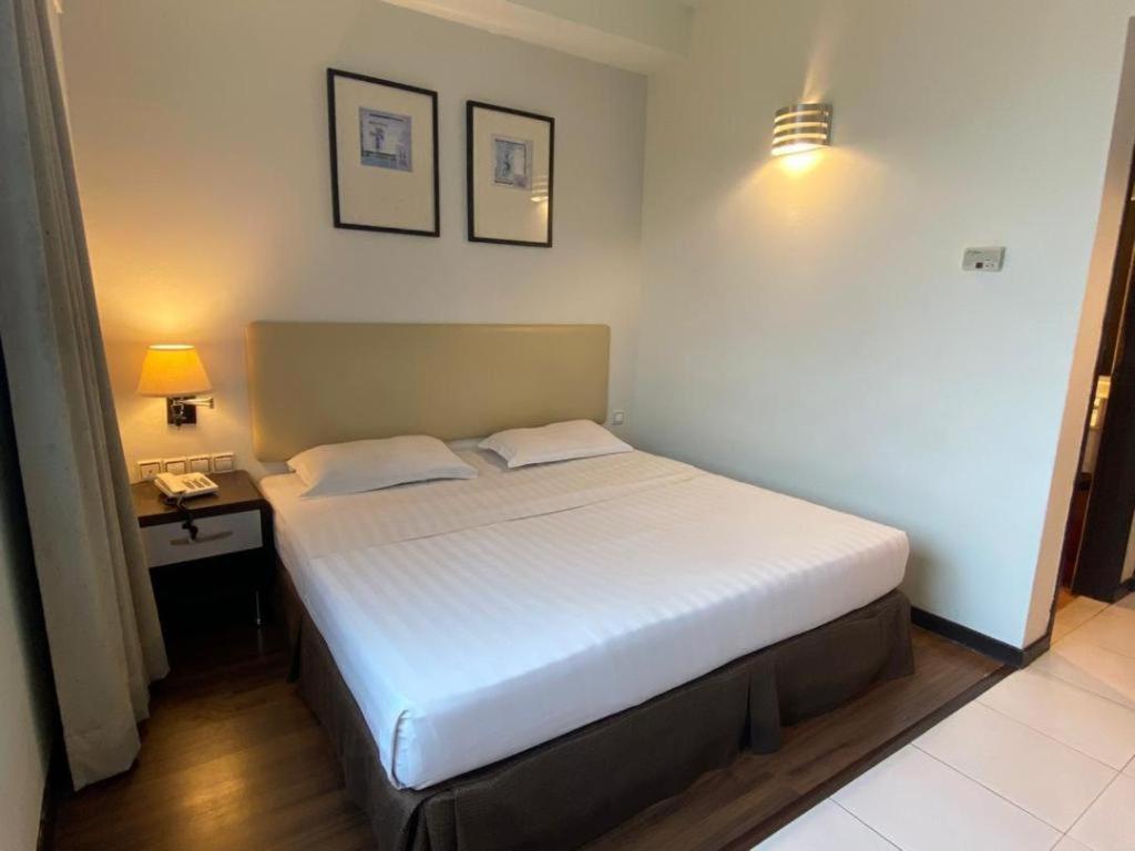 Ritz Garden Hotel Ипох Екстериор снимка