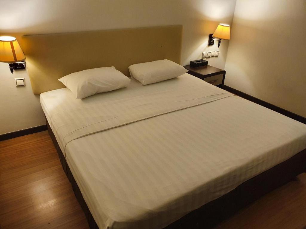 Ritz Garden Hotel Ипох Екстериор снимка