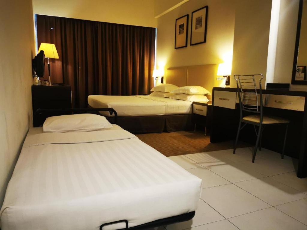 Ritz Garden Hotel Ипох Екстериор снимка
